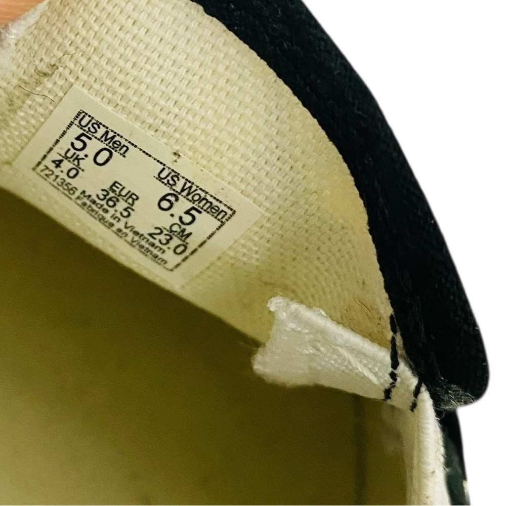 Vans Classic Beauty Skull Slip On Sneakers Size M/5 W/6.5 - Picture 6 of 6